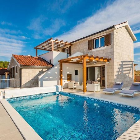 Villa Diomedes With The Sea View And The Pool Rogoznica  Extérieur photo