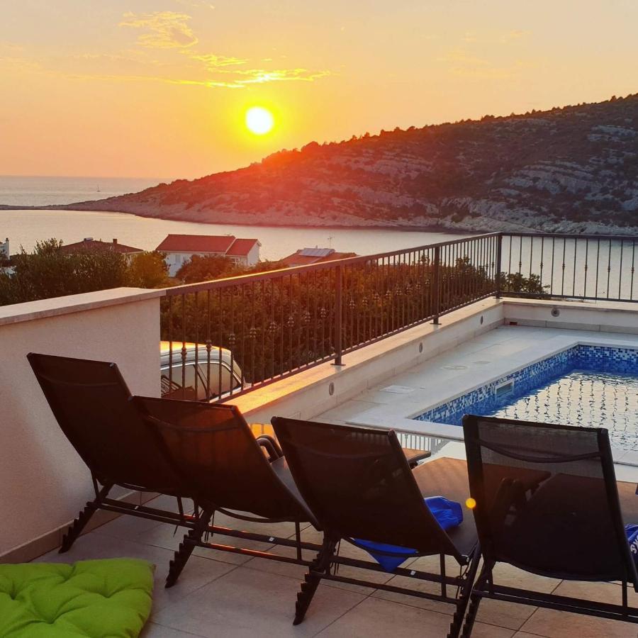 Villa Diomedes With The Sea View And The Pool Rogoznica  Extérieur photo