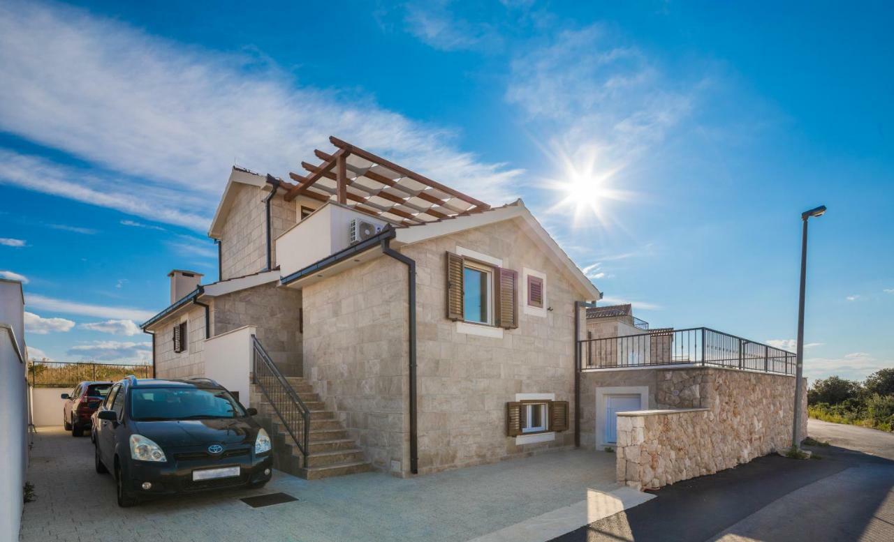 Villa Diomedes With The Sea View And The Pool Rogoznica  Extérieur photo