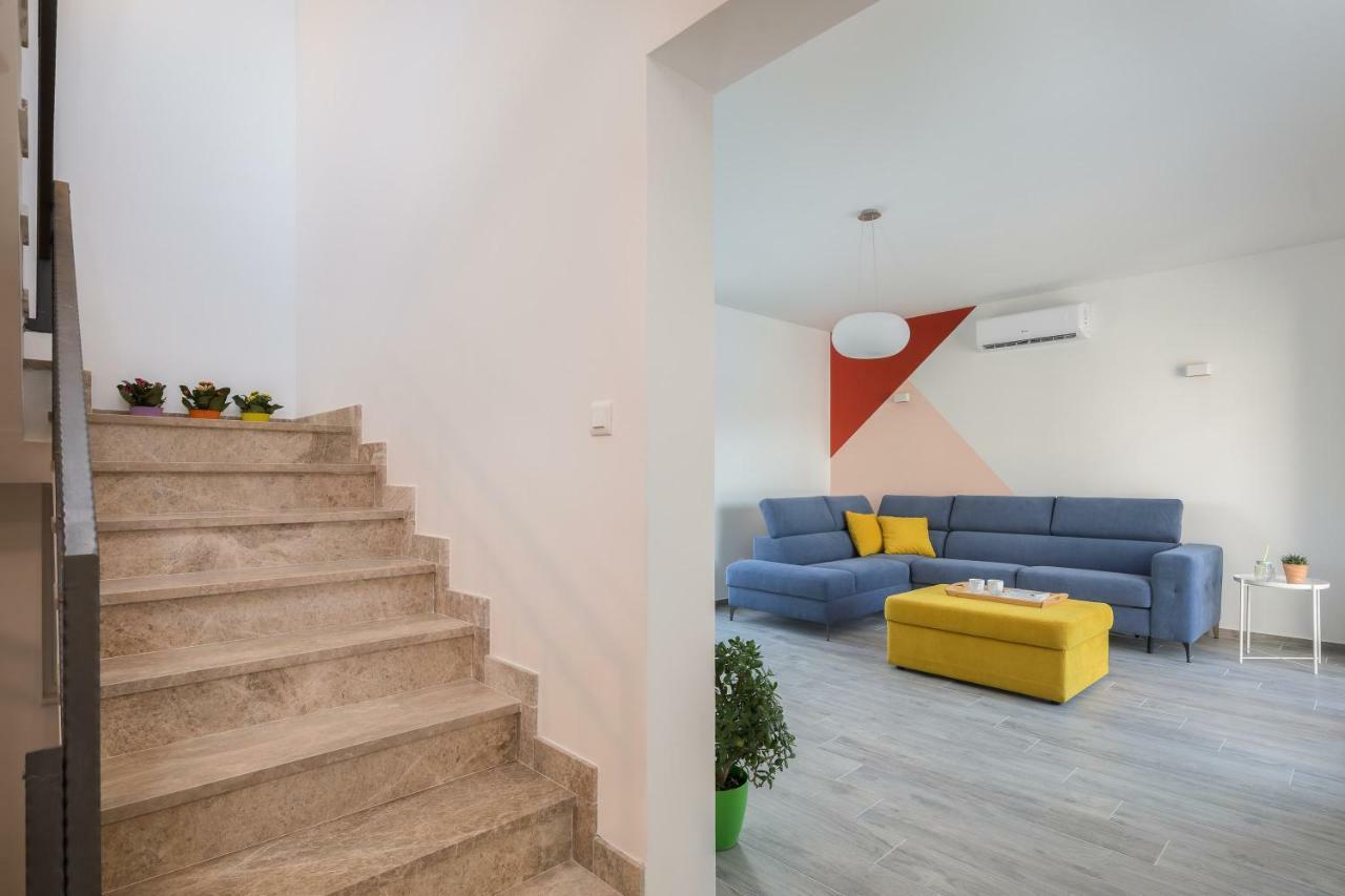 Villa Diomedes With The Sea View And The Pool Rogoznica  Extérieur photo