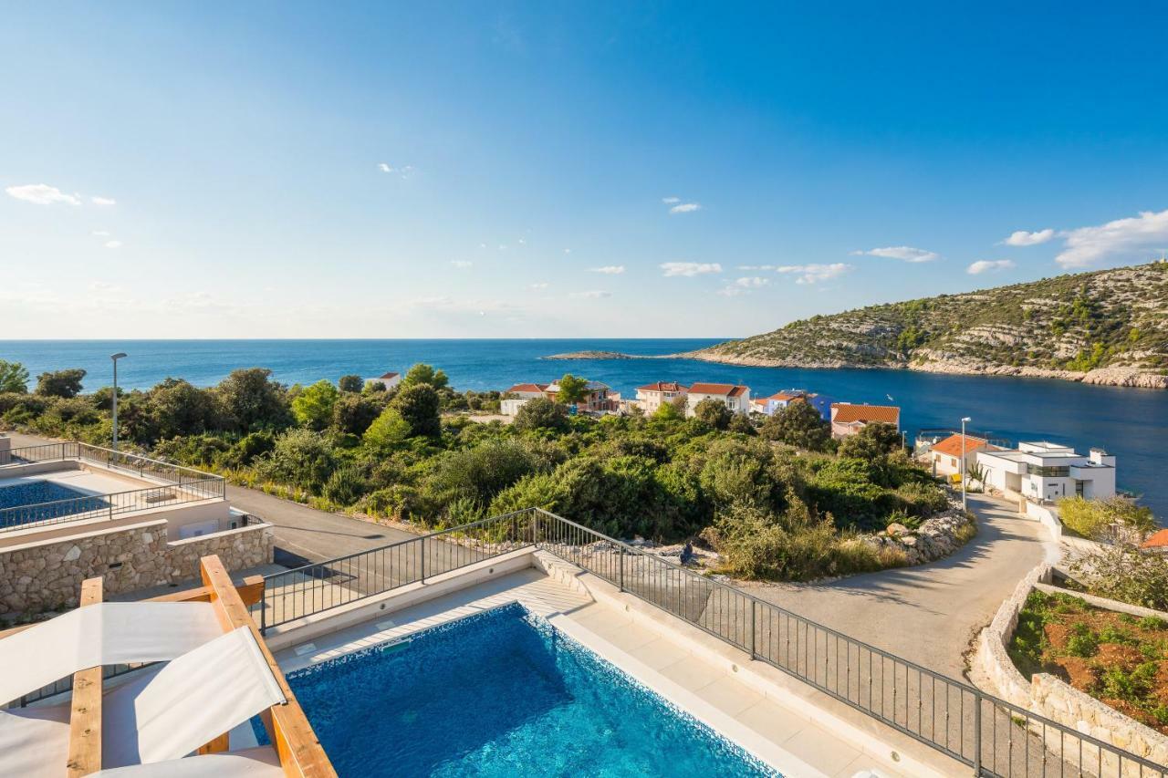 Villa Diomedes With The Sea View And The Pool Rogoznica  Extérieur photo