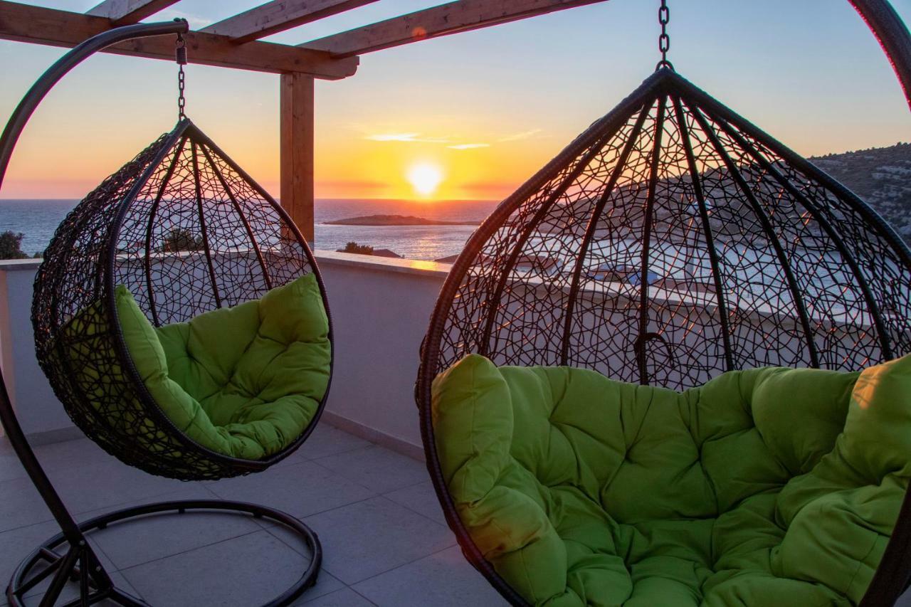 Villa Diomedes With The Sea View And The Pool Rogoznica  Extérieur photo